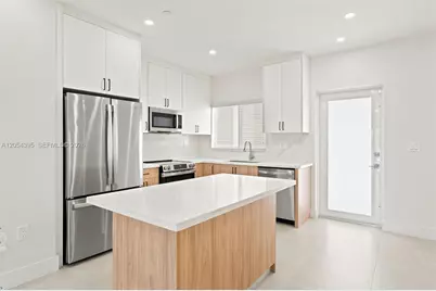 4732 SW 87 Ct #4732, Miami, FL 33165 - Photo 5