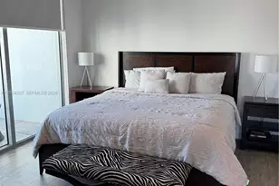 90 SW 3rd St, Miami, FL 33130 - Photo 5