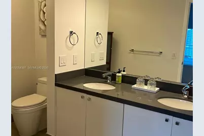 90 SW 3rd St #3004, Miami, FL 33130 - Photo 7