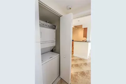 335 S Biscayne Blvd #3510, Miami, FL 33131 - Photo 11
