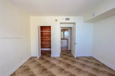 335 S Biscayne Blvd #3510, Miami, FL 33131 - Photo 13