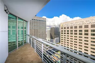 335 S Biscayne Blvd, Miami, FL 33131 - Photo 3