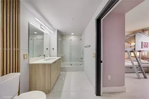 16385 Biscayne Blvd, North Miami Beach, FL 33160 - Photo 13
