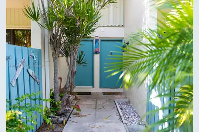 87200 Overseas Hwy #E4, Plantation Key, FL 33036 - Photo 3
