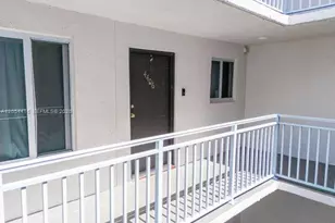 9917 W Okeechobee Rd, Hialeah Gardens, FL 33016 - Photo 21