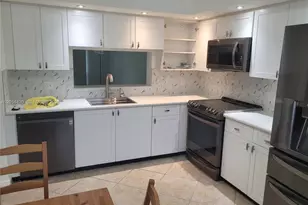1200 SW 130th Ave, Pembroke Pines, FL 33027 - Photo 1