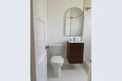 33 Madeira Ave #3, Coral Gables, FL 33134 - Photo 9
