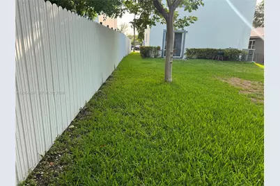 4491 NW 23rd Ave, Miami, FL 33142 - Photo 13