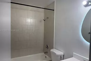 642 E 2nd Ave, Hialeah, FL 33010 - Photo 15