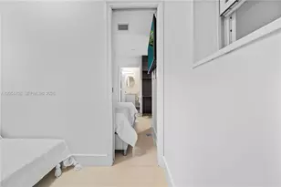 60 SW 13th St, Miami, FL 33130 - Photo 11