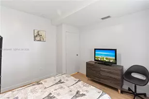 810 7th, Miami Beach, FL 33139 - Photo 9