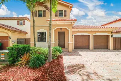 17670 SW 154th Pl, Miami, FL 33187 - Photo 3