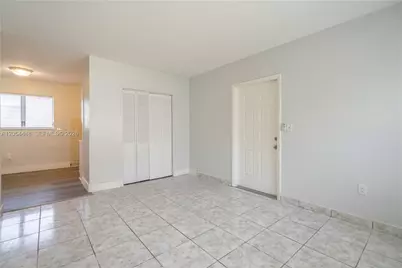 1190 71st St #6, Miami Beach, FL 33141 - Photo 5