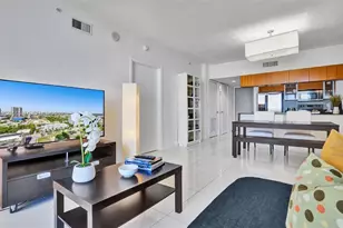 1750 N Bayshore Dr, Miami, FL 33132 - Photo 3