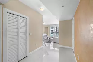 350 S Miami Ave, Miami, FL 33130 - Photo 11