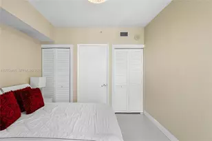 350 S Miami Ave, Miami, FL 33130 - Photo 13