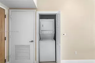 350 S Miami Ave, Miami, FL 33130 - Photo 21
