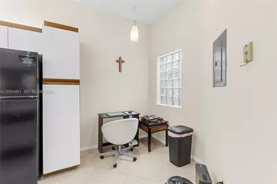 10690 NW 14th St #128, Plantation, FL 33322 - Photo 11
