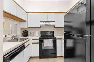 10690 NW 14th St, Plantation, FL 33322 - Photo 9
