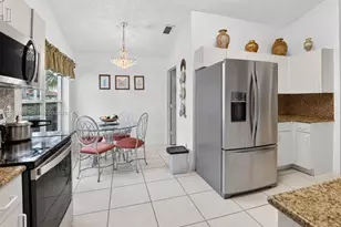 709 NW 177th Ave, Pembroke Pines, FL 33029 - Photo 15