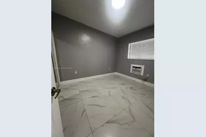 2090 NW 31th St #4, Miami, FL 33142 - Photo 5