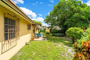 4901 SW 97th Ave, Miami, FL 33165 - Photo 25
