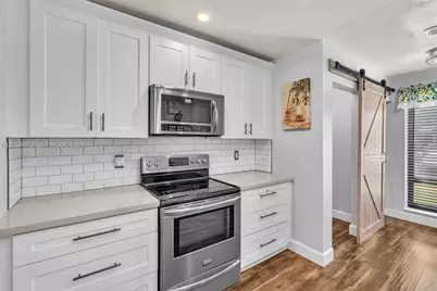 8747 Cleary Blvd, Plantation, FL 33324 - Photo 9