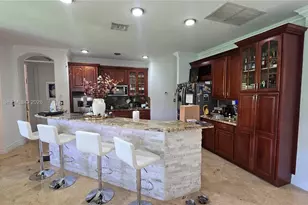 19179 S Gardenia Ave, Weston, FL 33332 - Photo 5