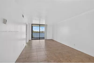 117 Lake Emerald Dr #408, Oakland Park, FL 33309 - Photo 11