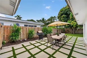 1892 NE 33rd St, Oakland Park, FL 33306 - Photo 35