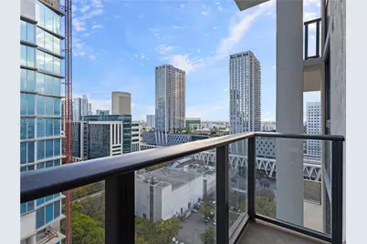 11 NE 6th St #2102, Miami, FL 33132 - Photo 15
