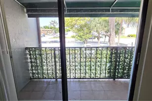 7429 SW 152nd Ave, Miami, FL 33193 - Photo 7