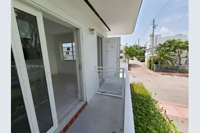 901 10th St #8, Miami Beach, FL 33139 - Photo 23