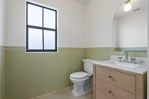 3620 Plaza St, Miami, FL 33133 - Photo 11
