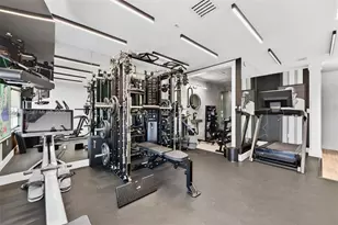 90 SW 3rd St, Miami, FL 33130 - Photo 31