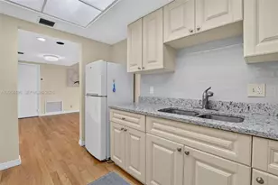 5951 Wellesley Park Dr, Boca Raton, FL 33433 - Photo 11