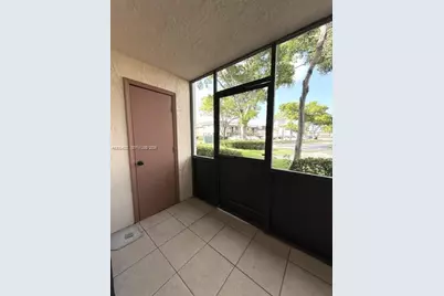 871 NE 207th Ter #4-102, Miami, FL 33179 - Photo 21