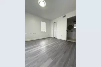 871 NE 207th Ter #4-102, Miami, FL 33179 - Photo 7