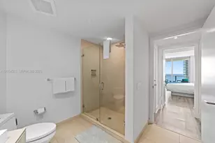 4111 S Ocean Dr, Hollywood, FL 33019 - Photo 9