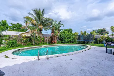 3991 NW 108th Ave, Coral Springs, FL 33065 - Photo 3