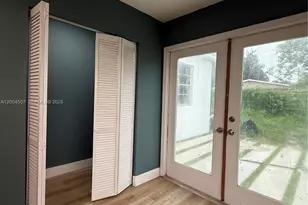 2409 SE 2nd Ave SE, Vero Beach, FL 32962 - Photo 3