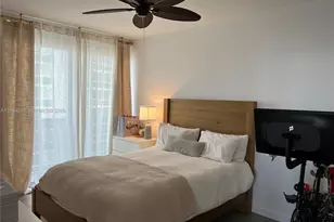 488 NE 18th St, Miami, FL 33132 - Photo 21