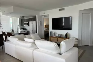 488 NE 18th St, Miami, FL 33132 - Photo 9