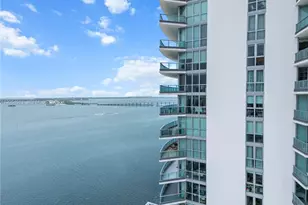 1331 Brickell Bay Dr, Miami, FL 33131 - Photo 9