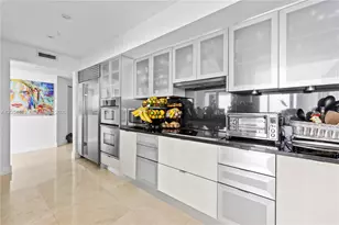 1331 Brickell Bay Dr, Miami, FL 33131 - Photo 21