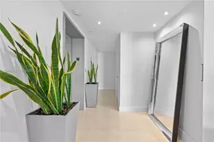 1331 Brickell Bay Dr, Miami, FL 33131 - Photo 17