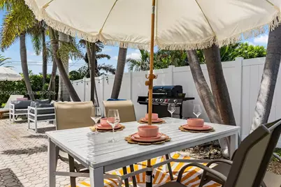 2784 NE 30th St, Lighthouse Point, FL 33064 - Photo 23