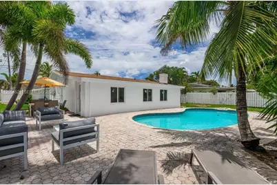 2784 NE 30th St, Lighthouse Point, FL 33064 - Photo 3