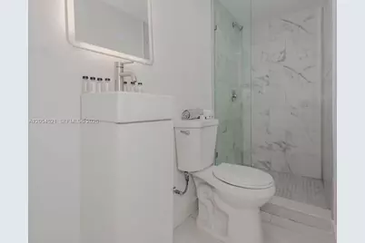 2784 NE 30th St, Lighthouse Point, FL 33064 - Photo 5