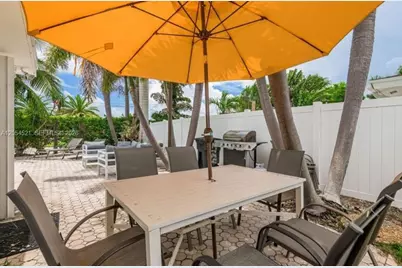 2784 NE 30th St, Lighthouse Point, FL 33064 - Photo 41